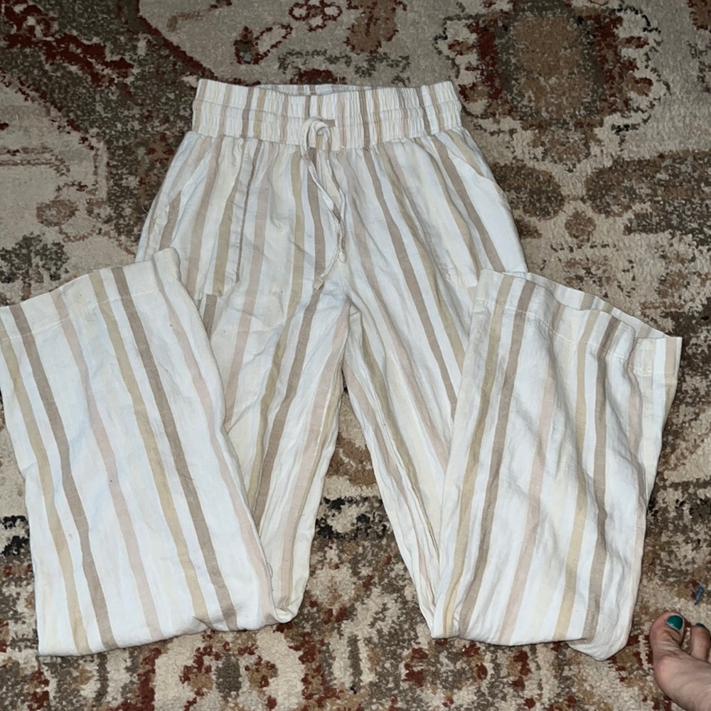 Size medium neutral striped linen pants.